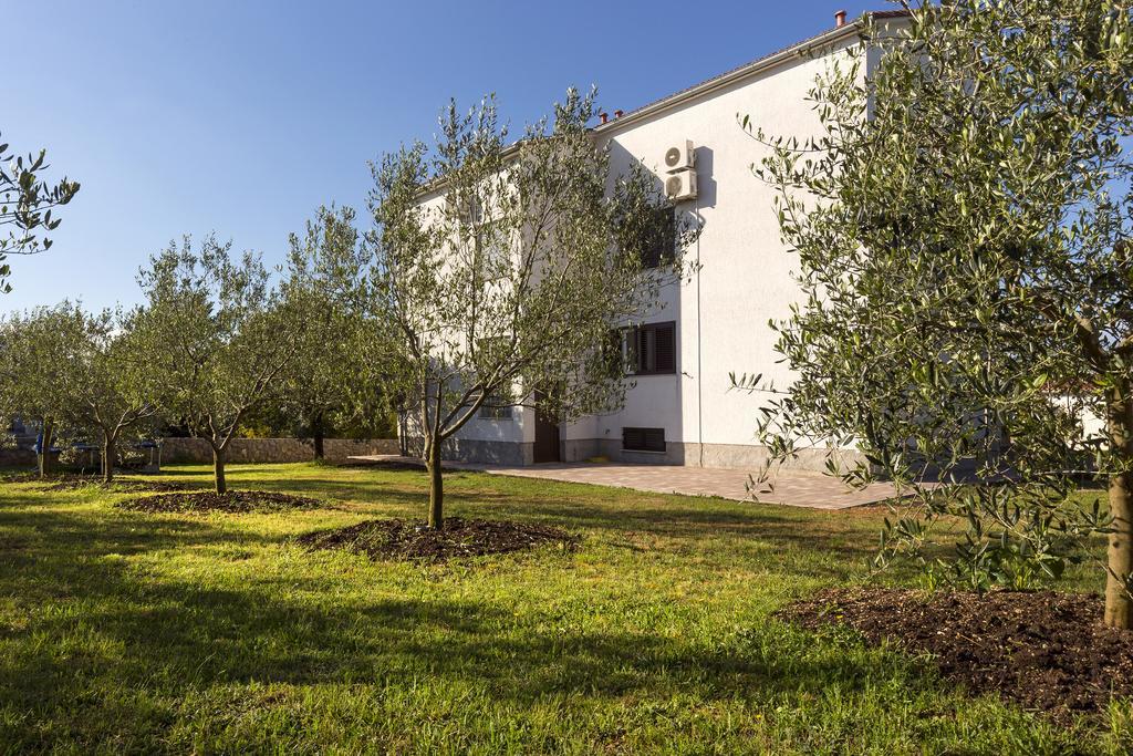 Apartments Renata Pinezici  Luaran gambar