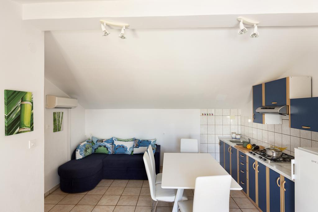 Apartments Renata Pinezici  Luaran gambar
